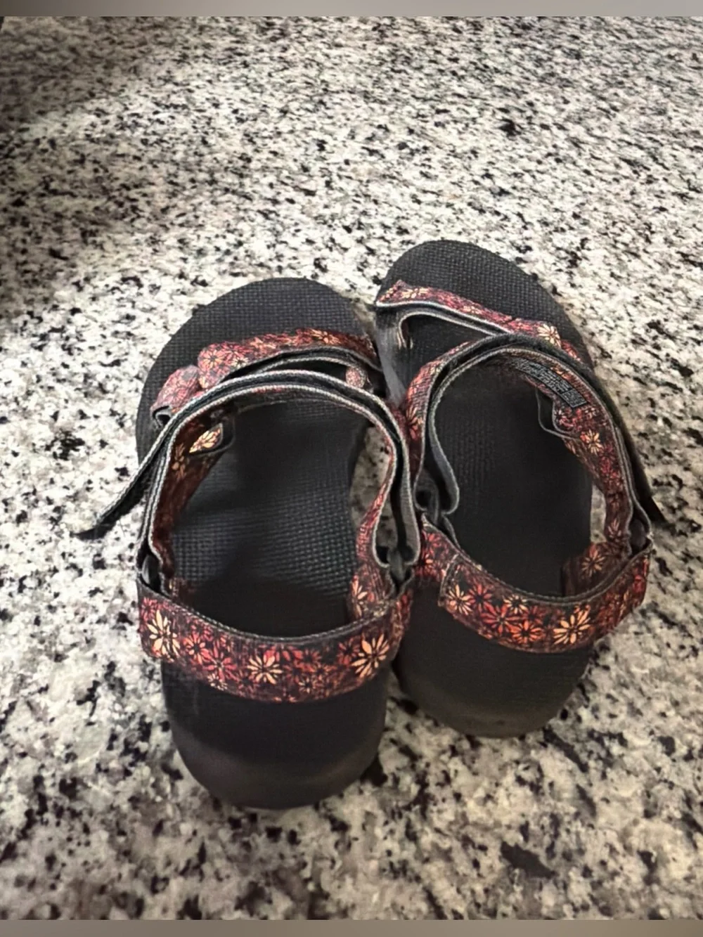 Teva Original Universal Wildflower Multicolor floral ankle strap sandals size9